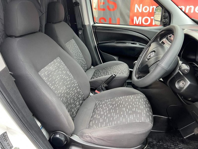 VAUXHALL COMBO