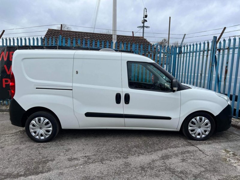 VAUXHALL COMBO