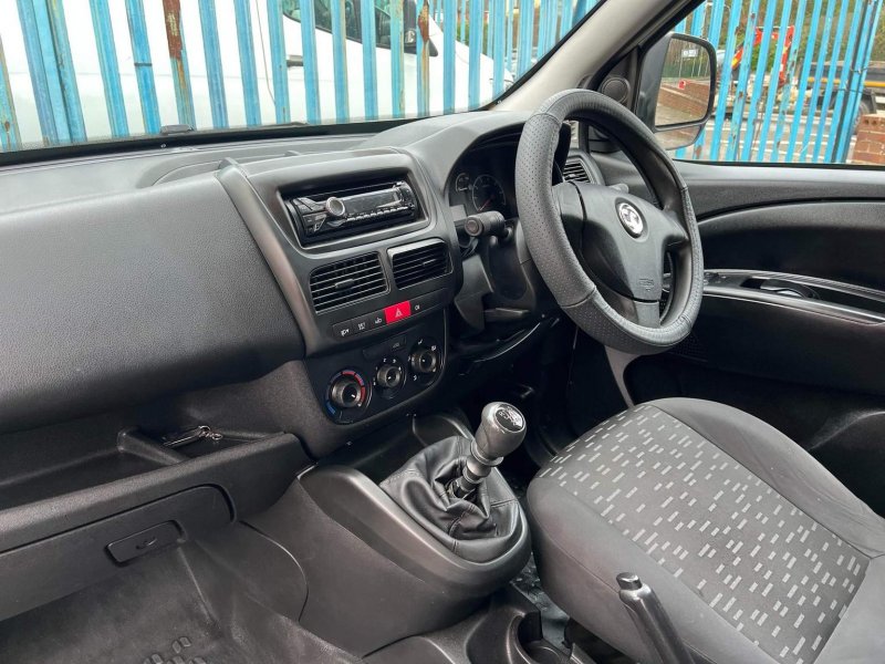 VAUXHALL COMBO