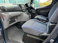 NISSAN NV200