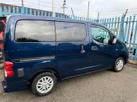 NISSAN NV200