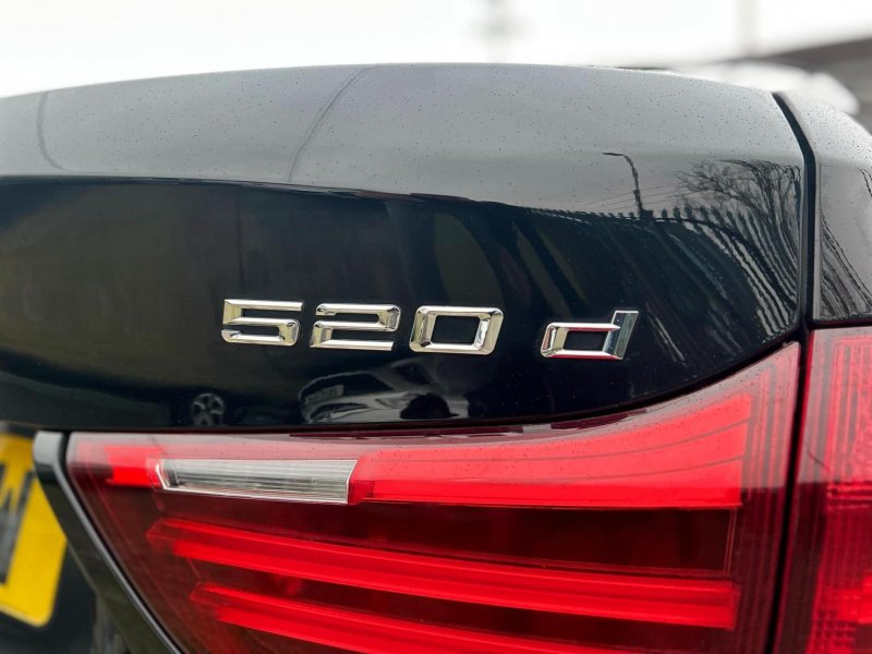 BMW 5 SERIES