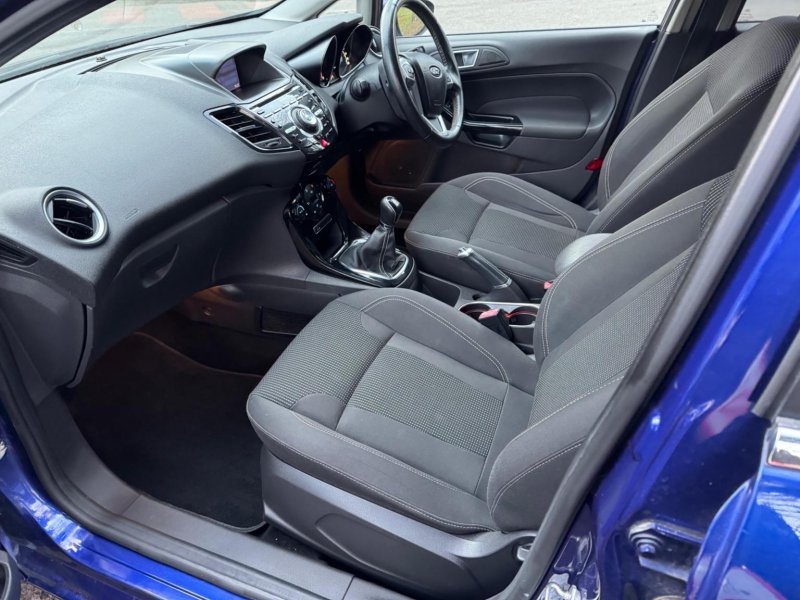 FORD FIESTA