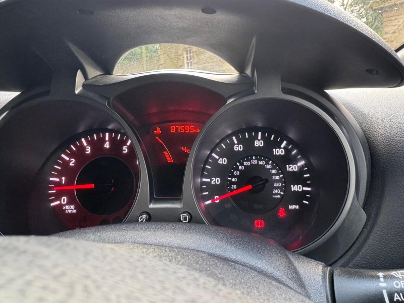 NISSAN JUKE