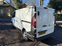 VAUXHALL VIVARO