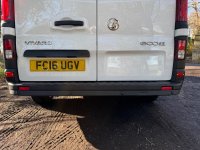 VAUXHALL VIVARO