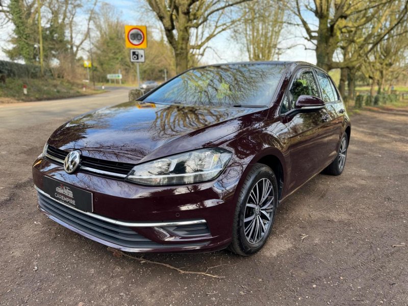 VOLKSWAGEN GOLF