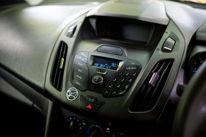 FORD TRANSIT CONNECT
